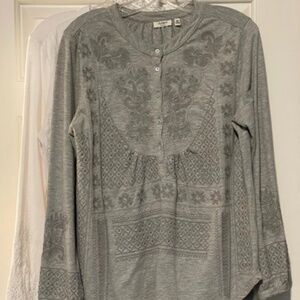 Set of two embroidered tunic tops
